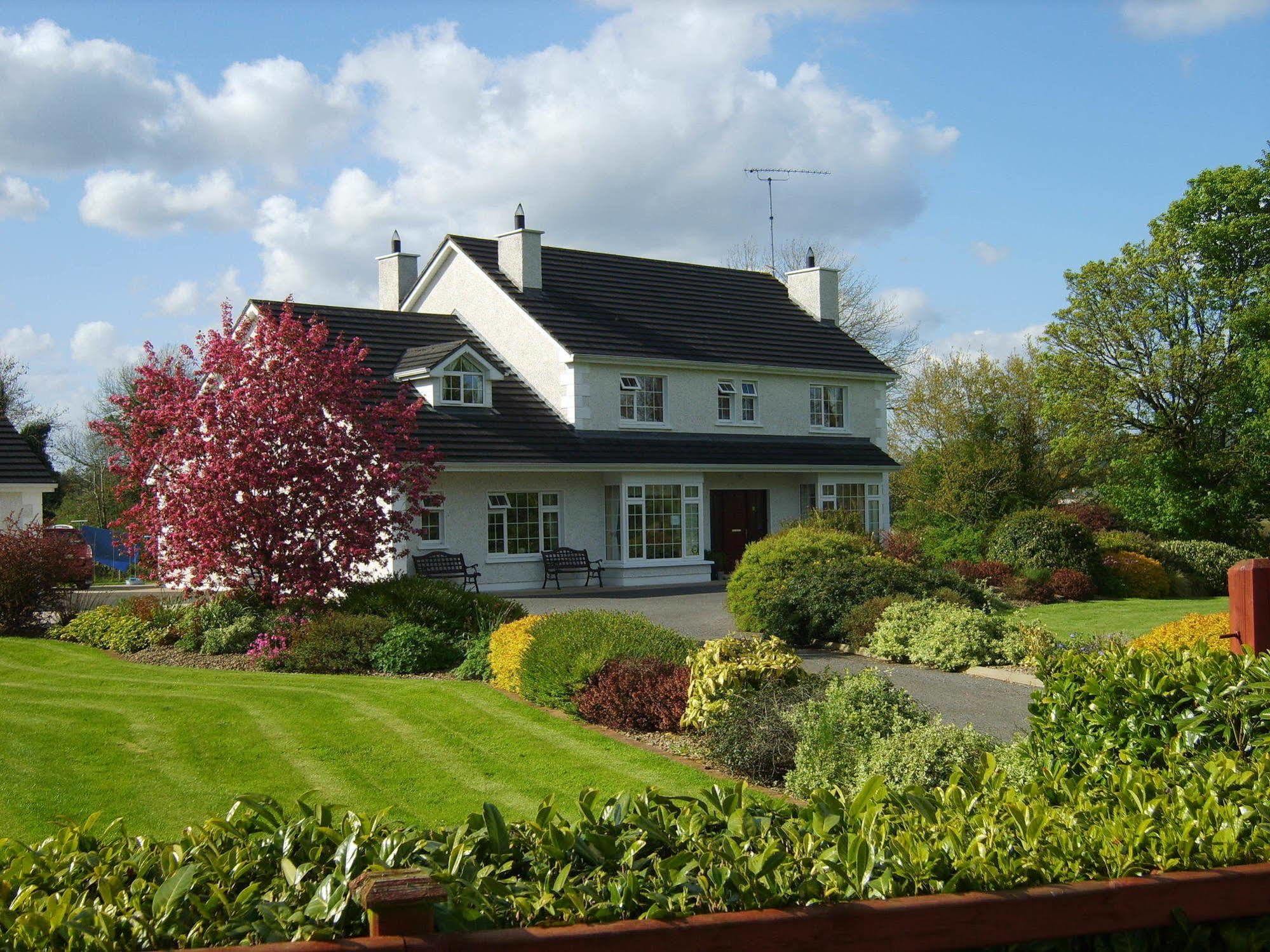 Lake Avenue House Bed & Breakfast Ballyconnell  Exterior photo